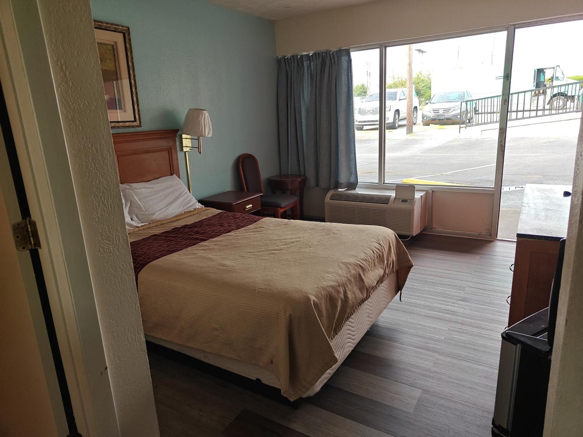 Countryside Inn Motel Річмонд Номер фото
